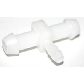 07-7161 - 3/16" or 1/4" T fitting,  1/8" primer line fitting